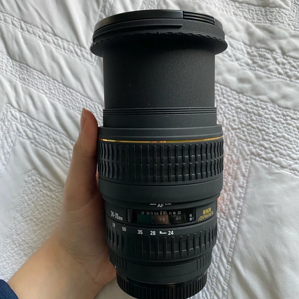 Sigma 24-70mm 2.8 camera lens